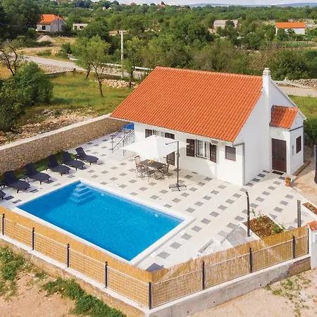 Holiday home Three-bedroom In *