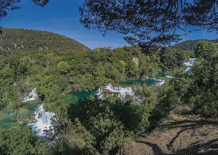 Three-bedroom In Vakantiehuis *